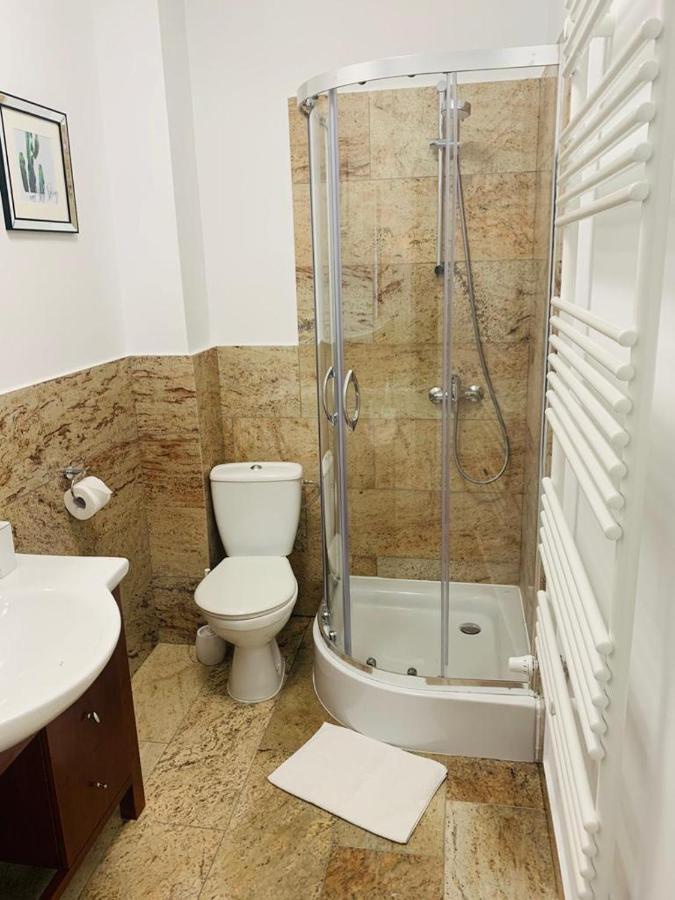 Apartament Walczaka 15 Miejsce Parkingowe ゴジュフ・ヴィエルコポルスキ エクステリア 写真